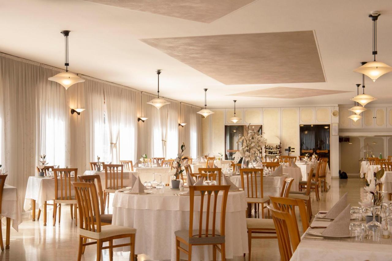 Boario Terme Albergo Milano מראה חיצוני תמונה