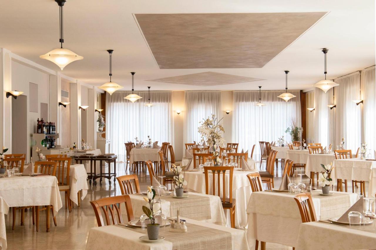 Boario Terme Albergo Milano מראה חיצוני תמונה