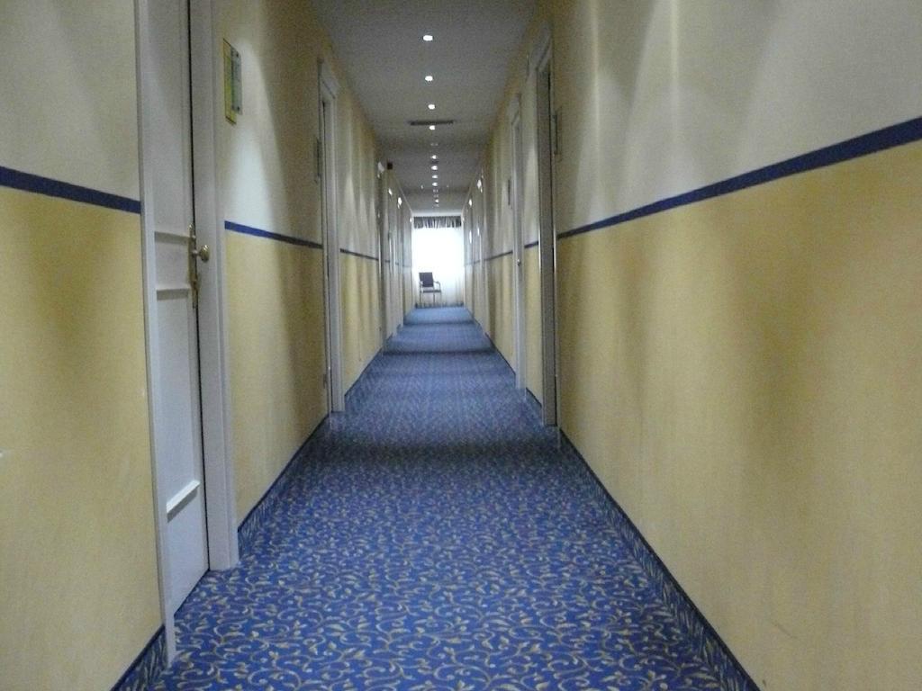 Boario Terme Albergo Milano מראה חיצוני תמונה